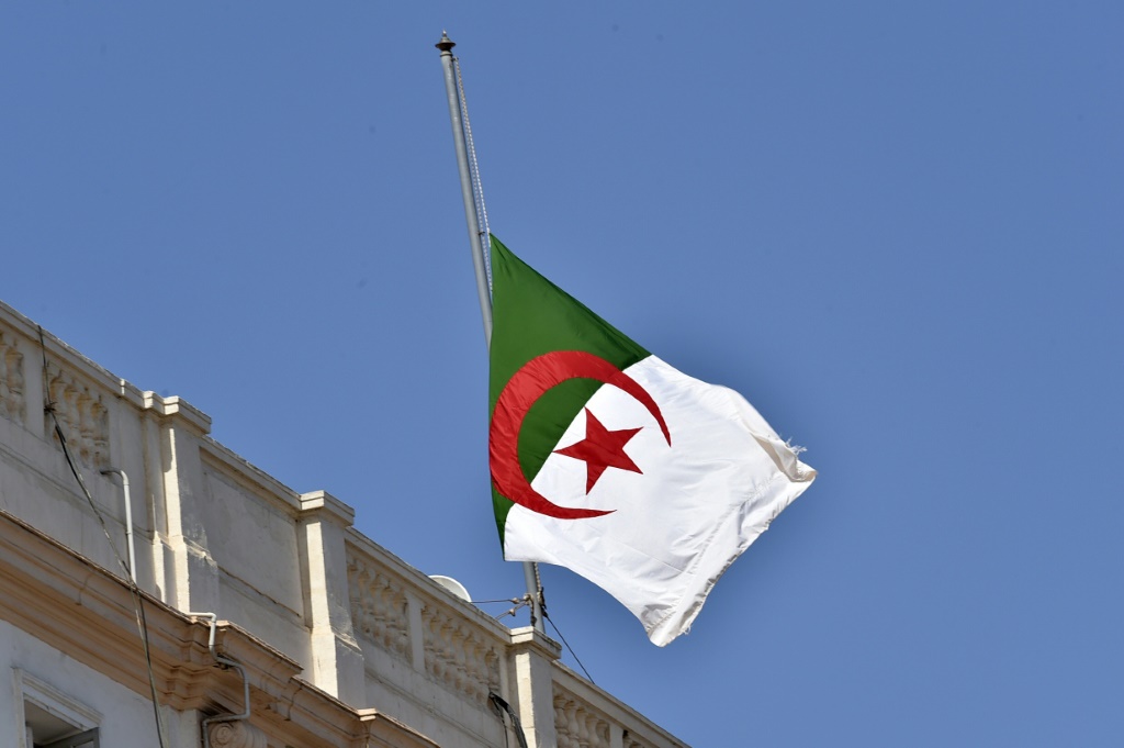 الجزائر: الاحتلال لم يقدم حتى الآن أي أدلة تؤكد مزاعمه ضد موظفي وكالة غوث وتشغيل اللاجئين الفلسطينيين (أونروا) (أ ف ب)