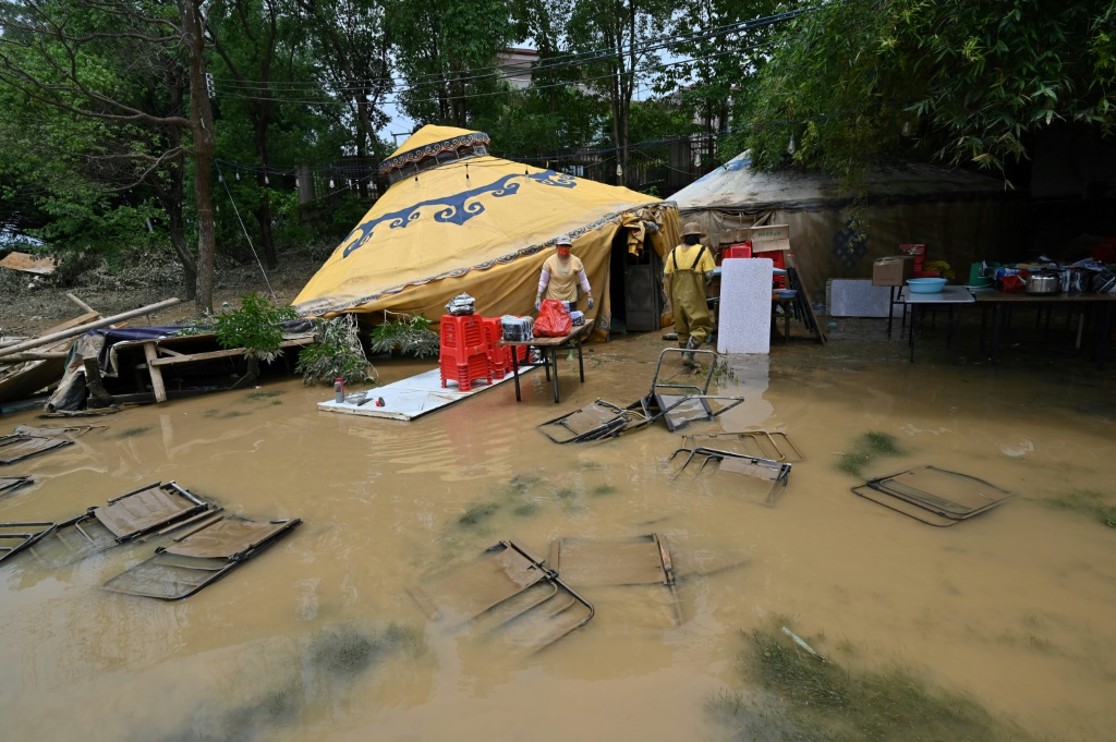 صورة تظهر أضرارا خلفتهاالفيضانات في بلدة شاتانغ في جنوب الصين في 24 نيسان/أبريل 2024 (ا ف ب)